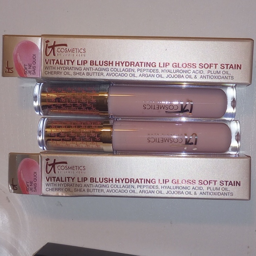 Lip blush hydrating lip gloss by It Cosmetics